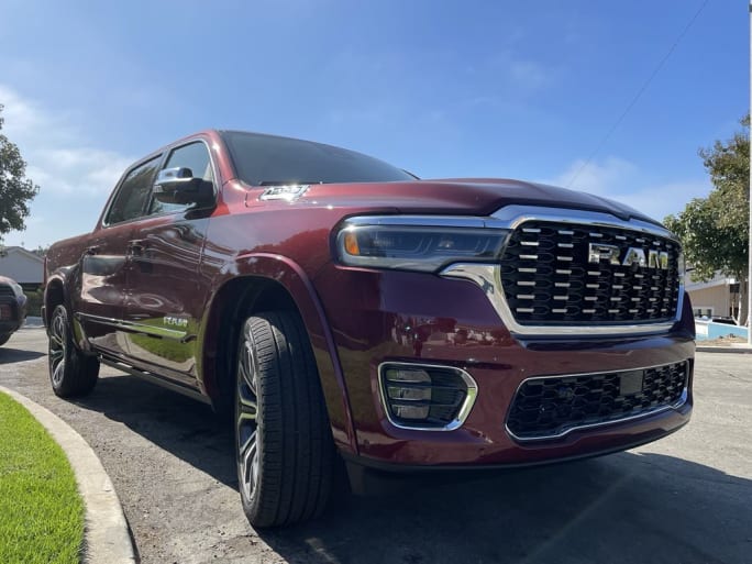 Front 3/4 of 2025 Ram 1500
