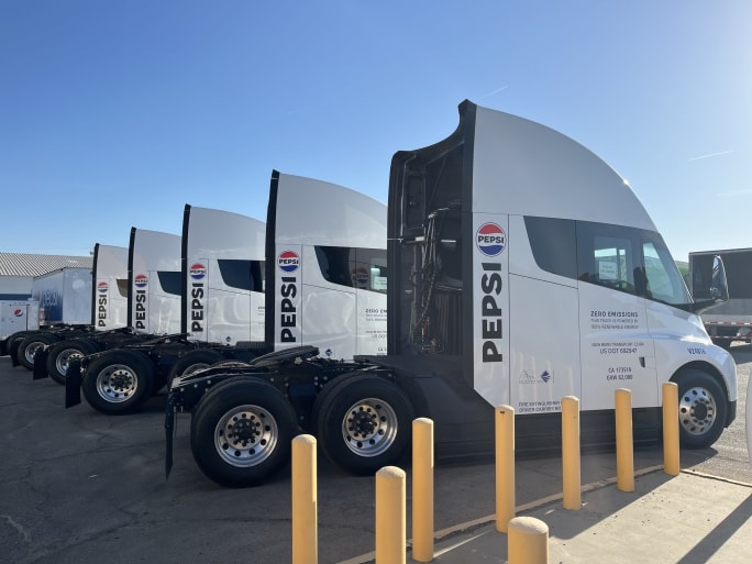 Photo of Telsa electric Semi trucks with Pepsi branding
