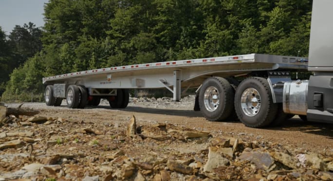 Aluminum Ultra flatbed on gravel road