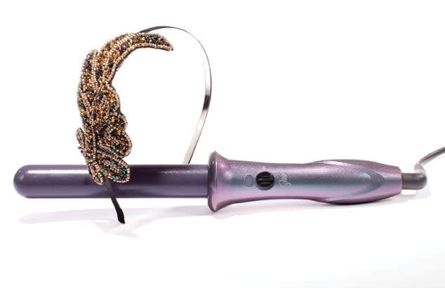 HOW-TO: Create Bombshell Curls with Sultra's Bombsell