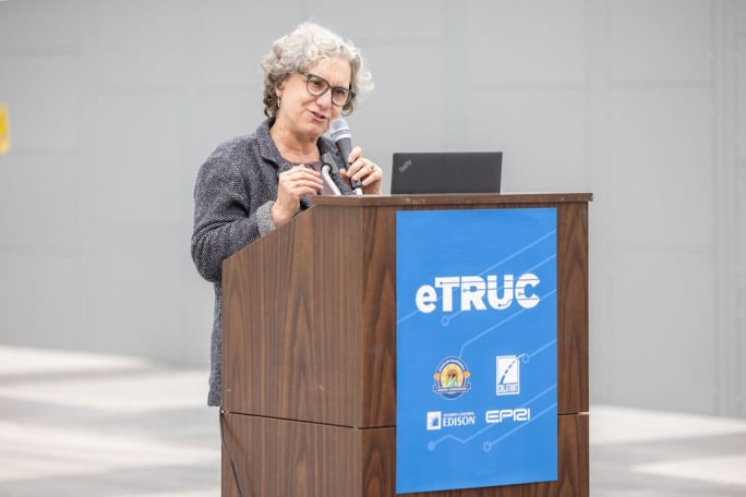 Jasna Tomic, Calstart vice president.