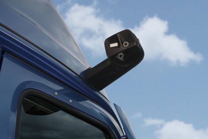 2025 Freightliner Cascadia rear-view camera.