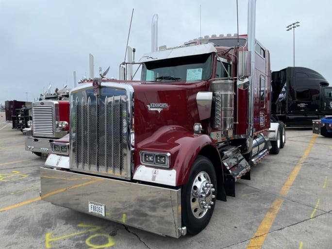 Kenworth W900 at 2023 Walcott Truck Show.