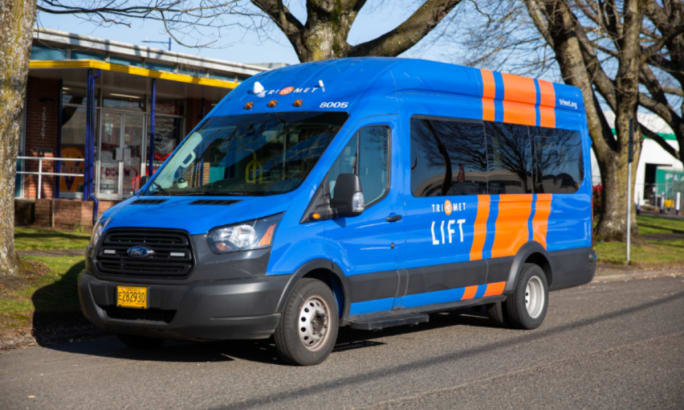 TriMet LIFT paratransit service van.