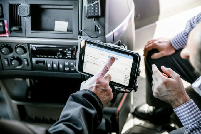 Knight-Swift driver training.