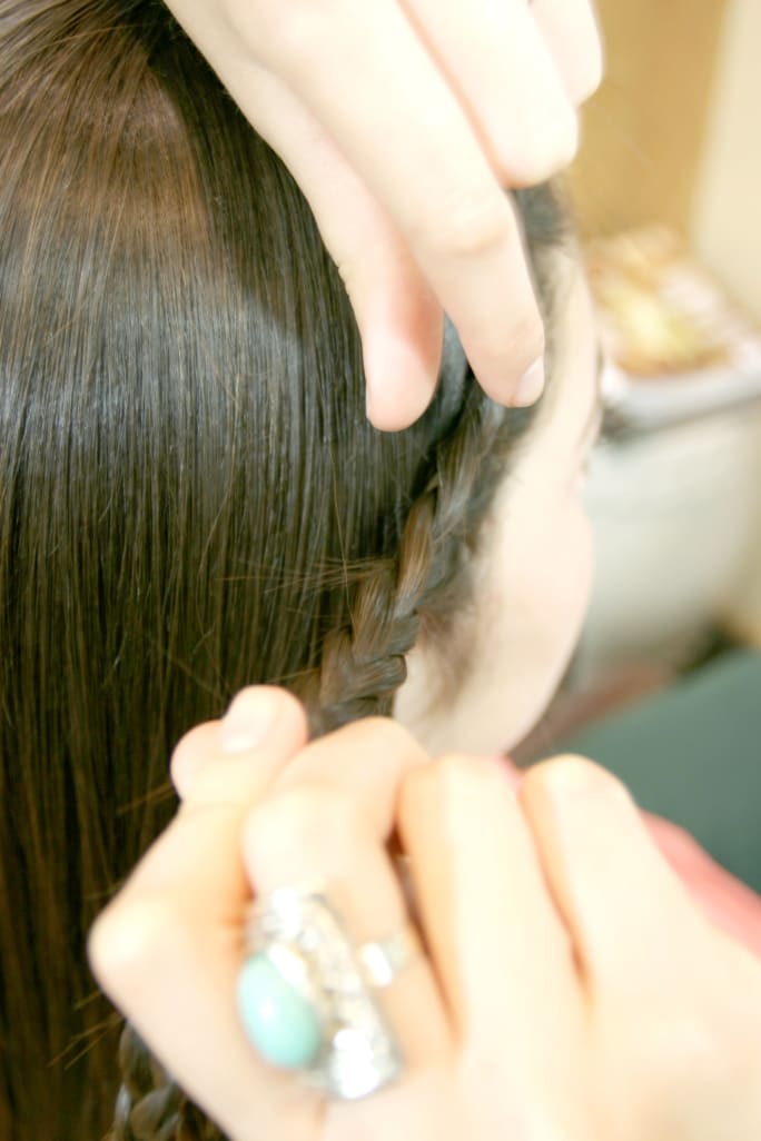 HOW TO: Braids and Crimping Combined for Coachella Fair Hair