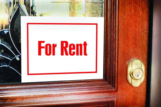 There are great tax benefits to starting a business on the side such as renting space, driving commercially, or making home repairs. Photo via Getty Images.