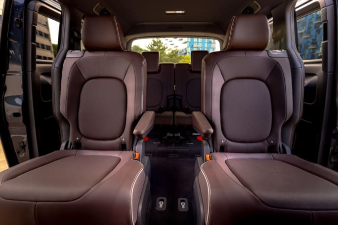 The rear interior of a Volkswagen ID. Buzz in the color Moonlight. 