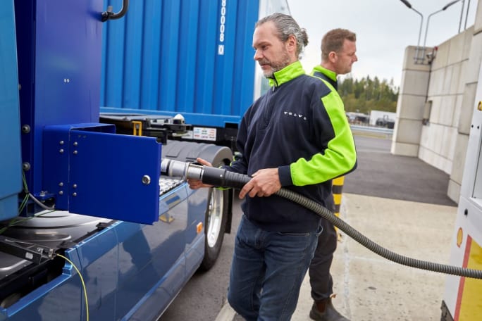 Hydrogen truck fueling.