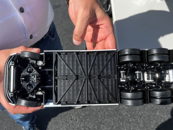 Windrose truck model showcasing undercarriage. 