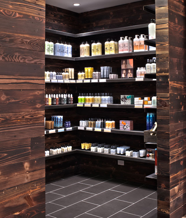 Salon of Distinction: Sine Qua Non Salon, West Town