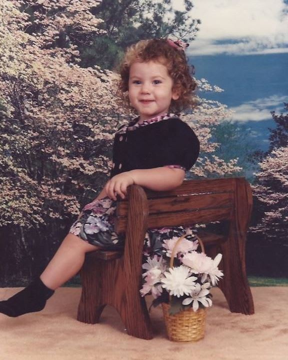 Rare Hair Condition Creates "Mallen Streak" -- A Higlighted Streak You're Born With
