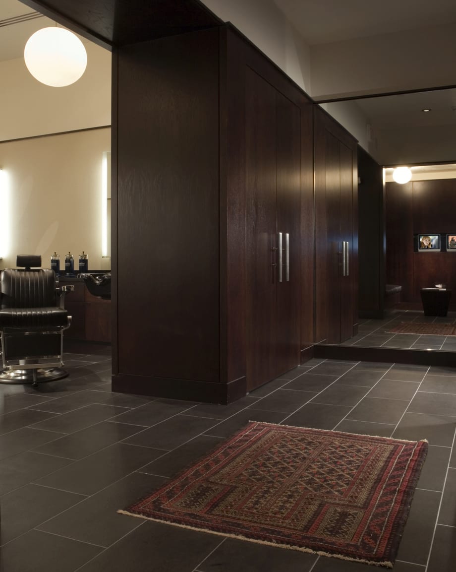 The Grooming Lounge Caters to Men In Person and Online