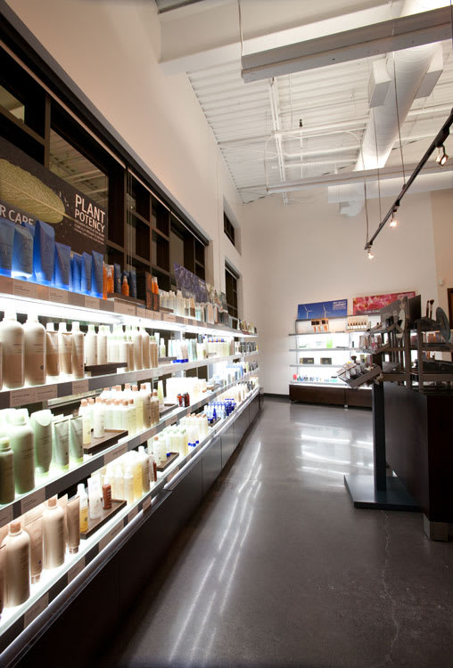 Salon of Distinction: New Reflections SpaSalon