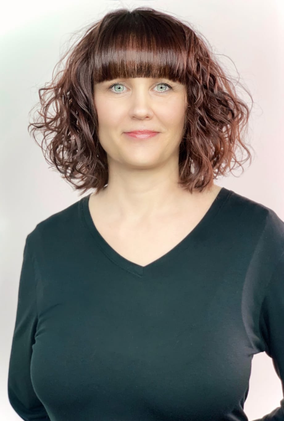 Stylist Gives Wife a New Haircut Each Day Over 5 Days
