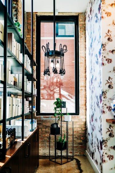 2020 Salons of the Year: Solo Salon-Elizabeth