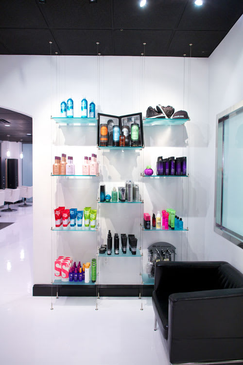 Salon of Distinction: Salon Entourage