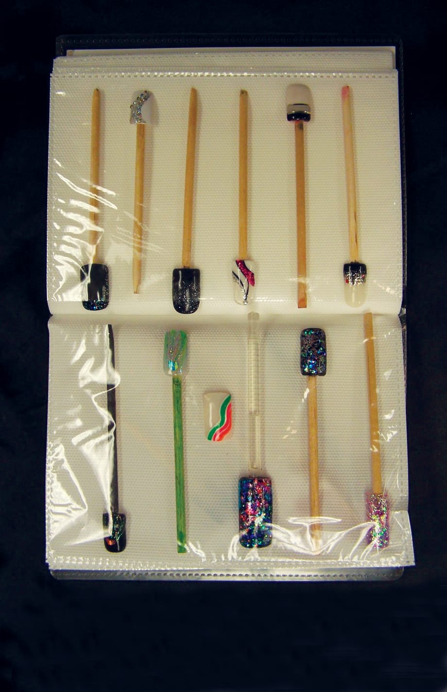 Clever Nail Art Displays