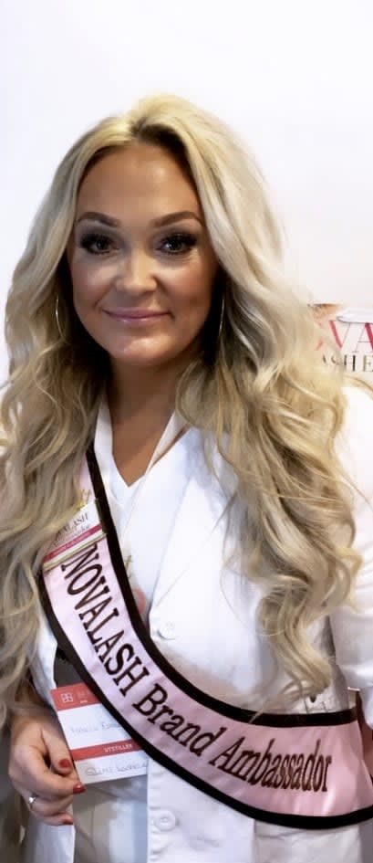 NovaLash Announces its 2019 Lash Squad