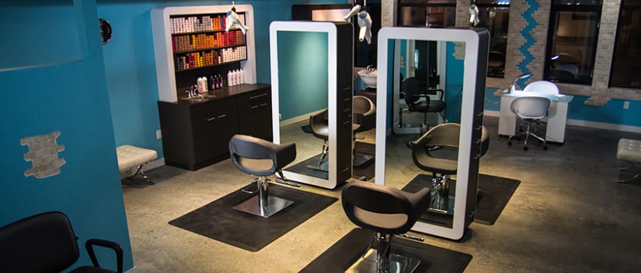 Salon Tour: Bombshell Salon