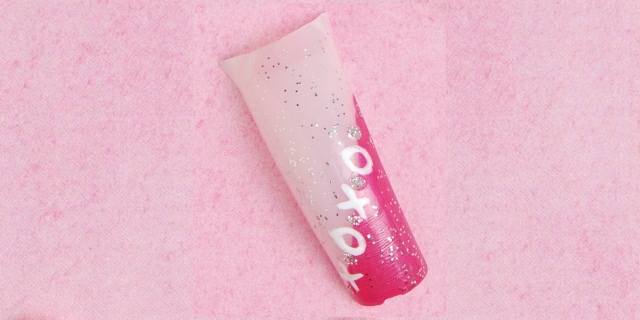 Love is in the Air -  Expressive Valentine Designs