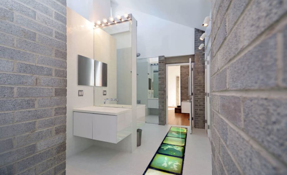 Vidal Sassoon's Former Cincinnati Residence For Sale