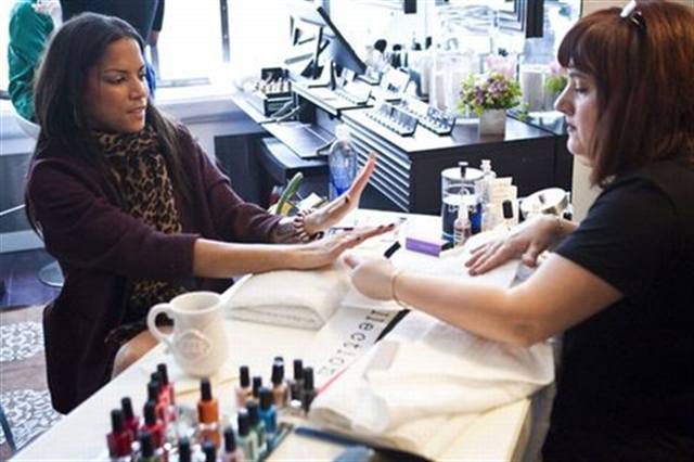 Fall 2010 Nail Trends from Fashion Week