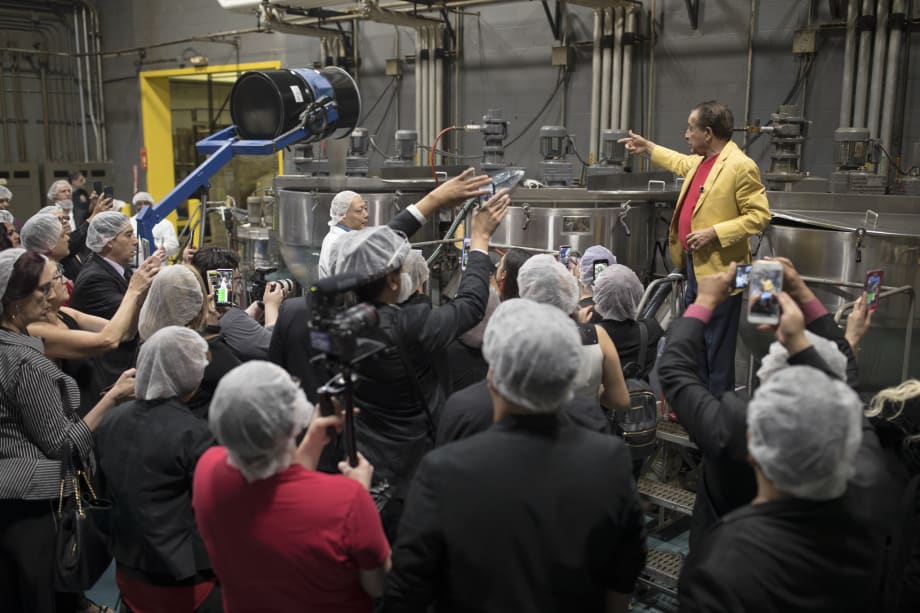 Farouk Systems Hosts Creative Artistic Team Training