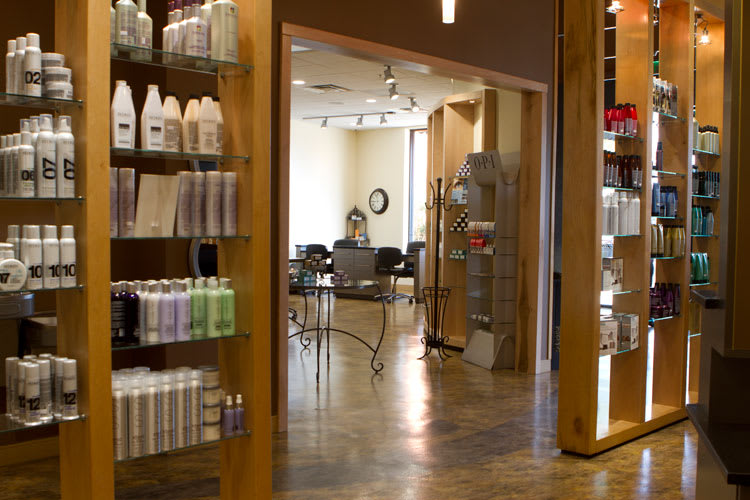 Salon of Distinction: LesliJon Salon