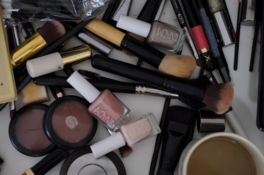 Celebrity Manicurist Naomi Gonzalez-Longstaff Launches Polish Line