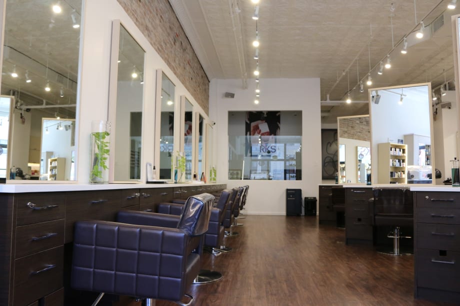 Salon Tour: Roman K Salon