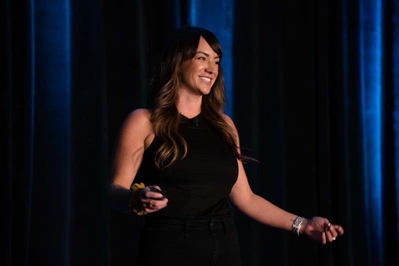 Data-Driven Salon Summit Dives into Metrics while Reuniting Peers