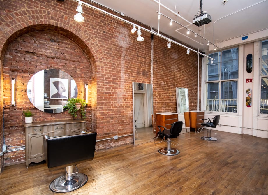 Salon Tour: Suite Caroline’s Artistic Loft in the Heart of SoHo