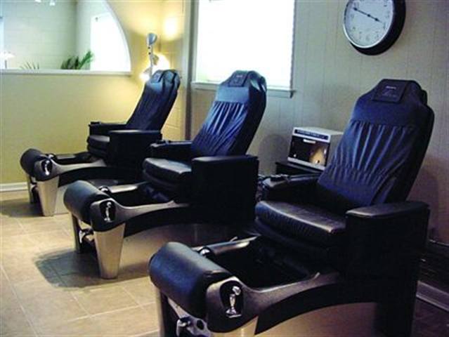Great Looking Pedicure Areas to Inspire Your Inner Designer