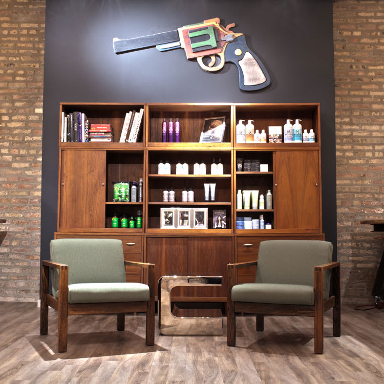 Salon of Distinction: Sine Qua Non Salon, West Town