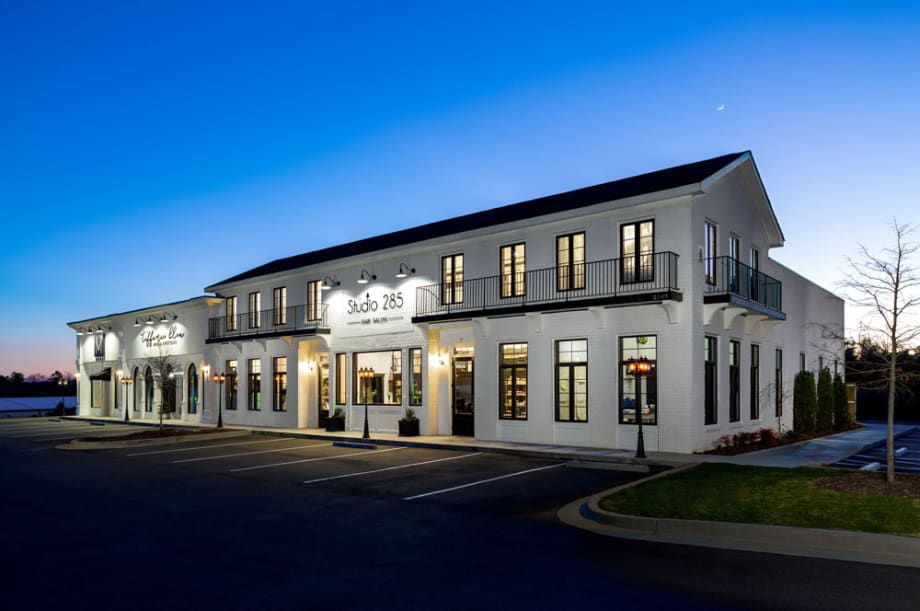 2018 Salons of the Year: Studio 285