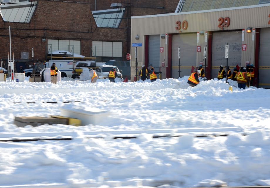 NYC Transit rebounds quickly from near record weekend blizzard