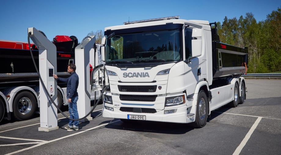 EU: Trucks Must Cut CO2 Emissions 90% by 2040