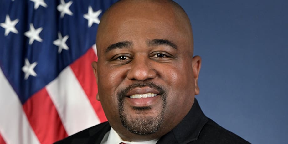 FMCSA Appoints Earl Adams Deputy Administrator