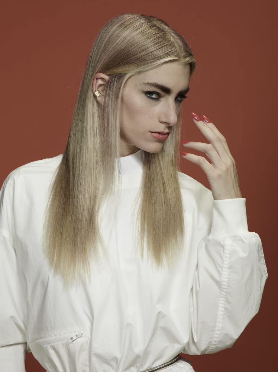 Summer Squad: Modern Blonding by L’Oréal Professionnel Artists