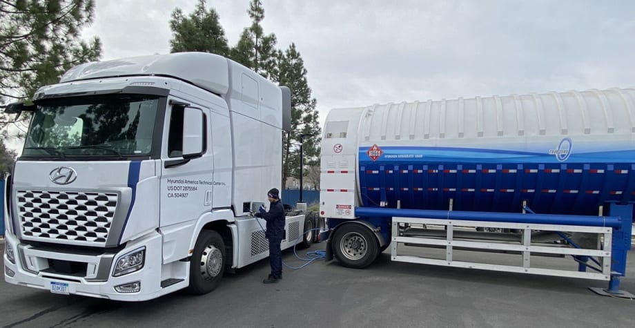 Hyundai, FirstElement Testing Fuel-Cell Trucks, Hydrogen Fueling Network