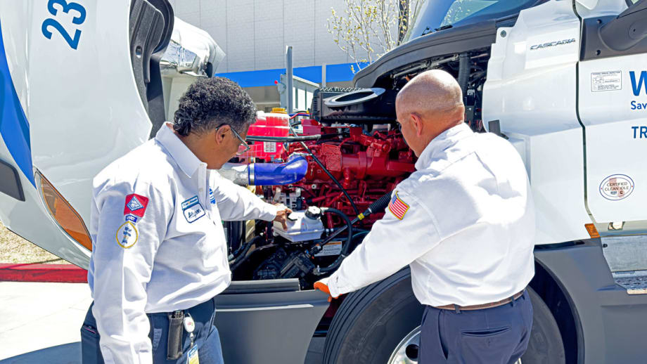 Walmart Hits the Road With First Cummins X15N Natural-Gas Engine