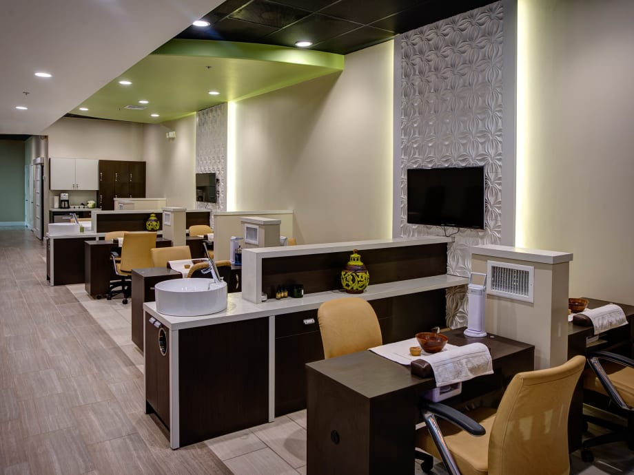 Salon Tour: Euphoria Day Spa and Salon