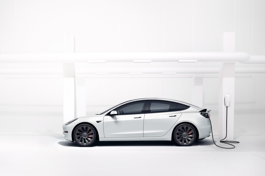 Texas County to Purchase 3 Teslas for Law Enforcement Testing
