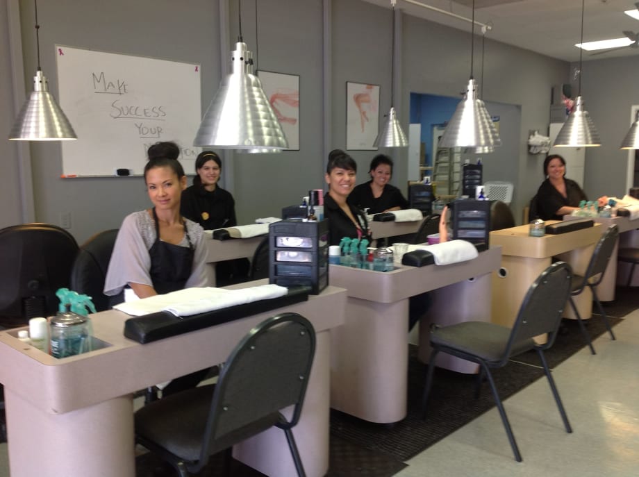 Top-Notch Training in the Valley of the Sun [The Academy of Nail Technology School Profile]