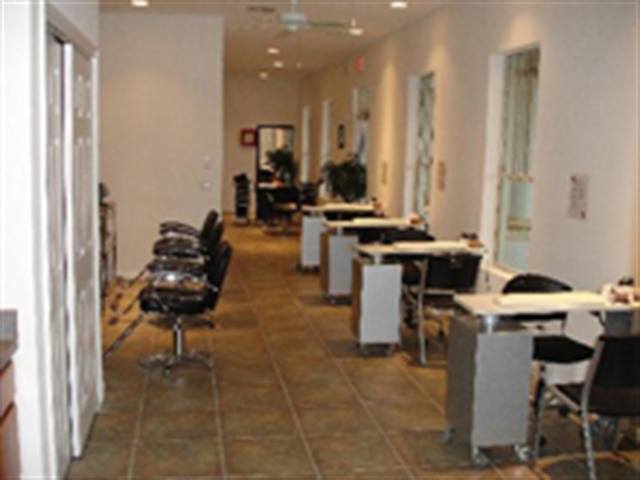 A Perfect 10: A Salon Survival Story
