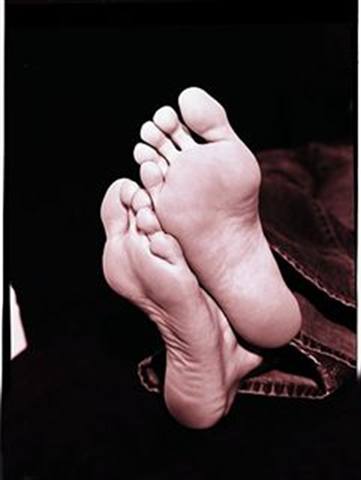 What's the Diagnosis: Dry Skin or Athlete's Foot?