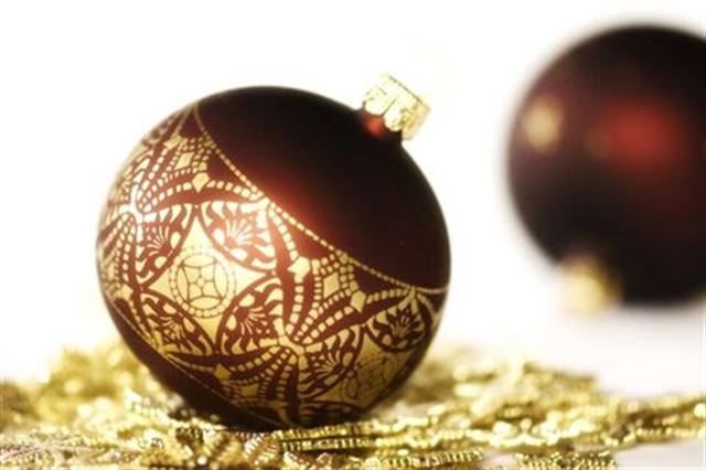 10 Tips to Stay Sane This Holiday Season