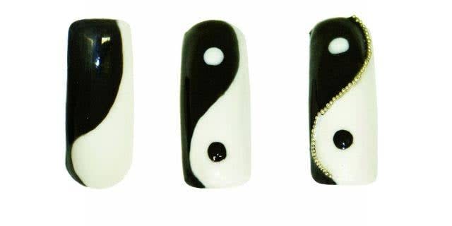 Nail Art Studio: Yin and Yang