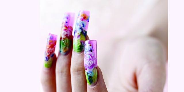 Charisma Nail Innovation's Floral Acrylic Design